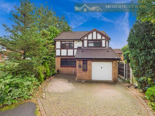 4 bedroom detached house for sale