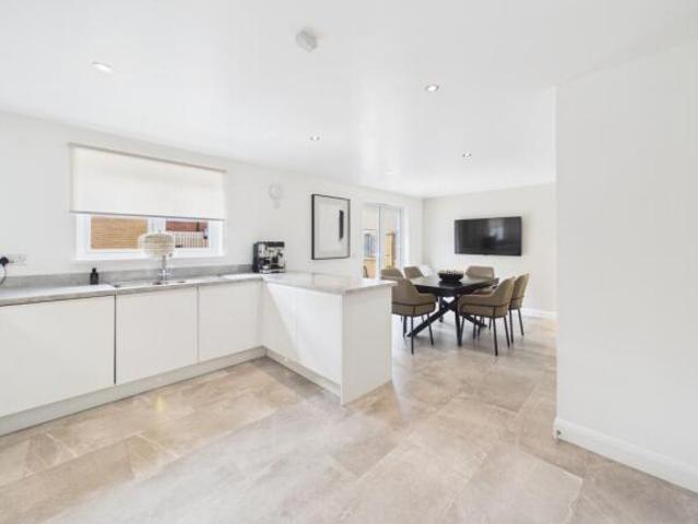 4 bedroom detached house for sale in Caterpillar Lane, Uddingston, G71