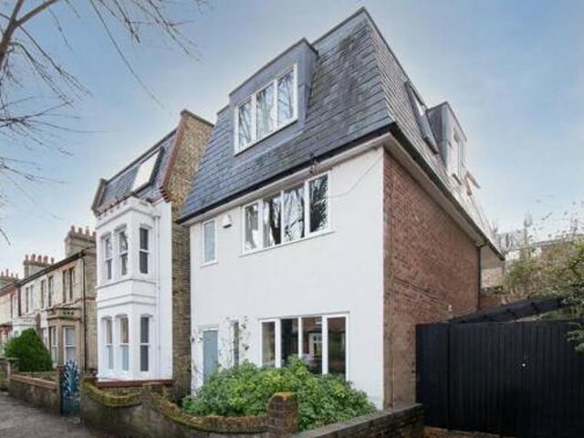 4 Bedroom Detached House For Sale In Cambridge