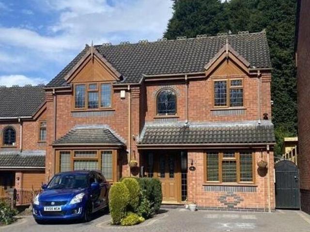4 Bedroom Detached House For Sale In Cannock, Staffordshire