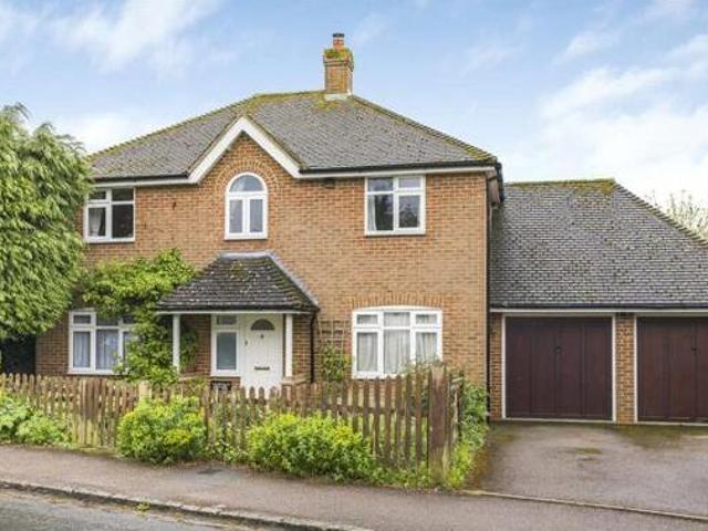 4 Bedroom Detached House For Sale In Chinnor, Ox39 4jb