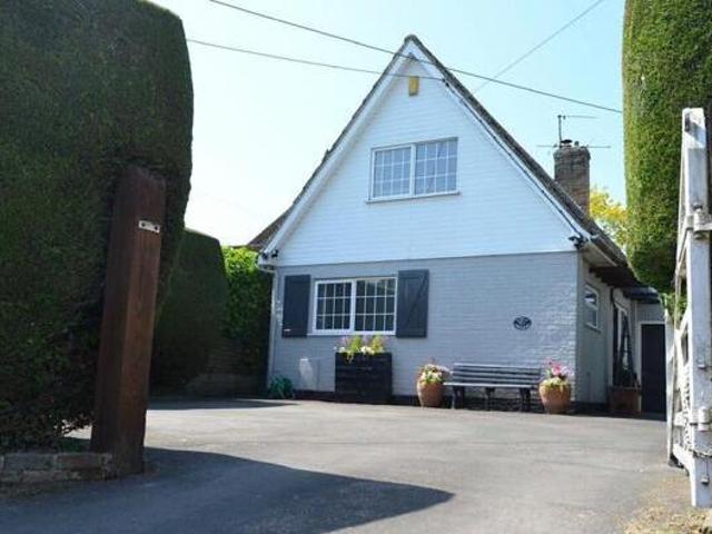 4 Bedroom Detached House For Sale In Chinnor, Oxfordshire