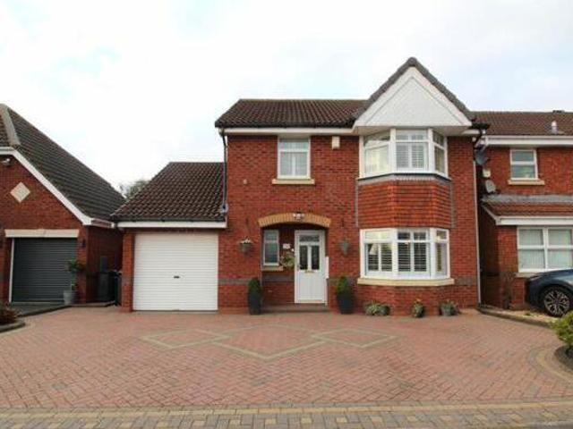 4 Bedroom Detached House For Sale In Clayhanger