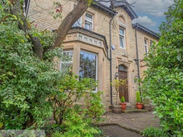 4 Bedroom Detached House For Sale In Accrington, Lancashire