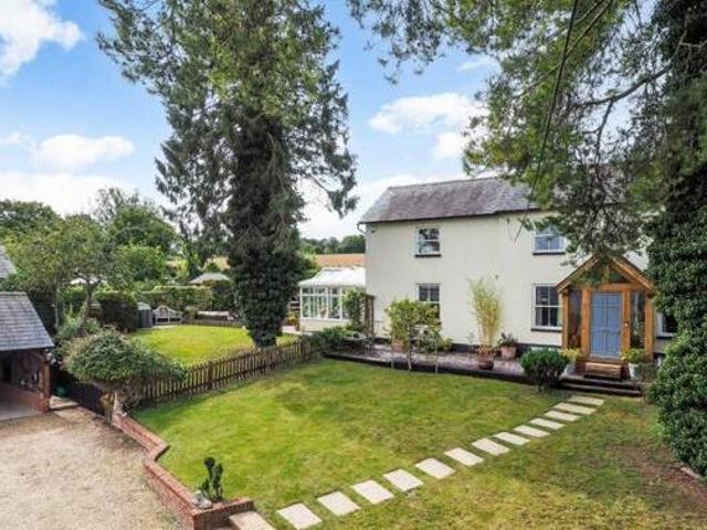 4 Bedroom Detached House For Sale In Alton