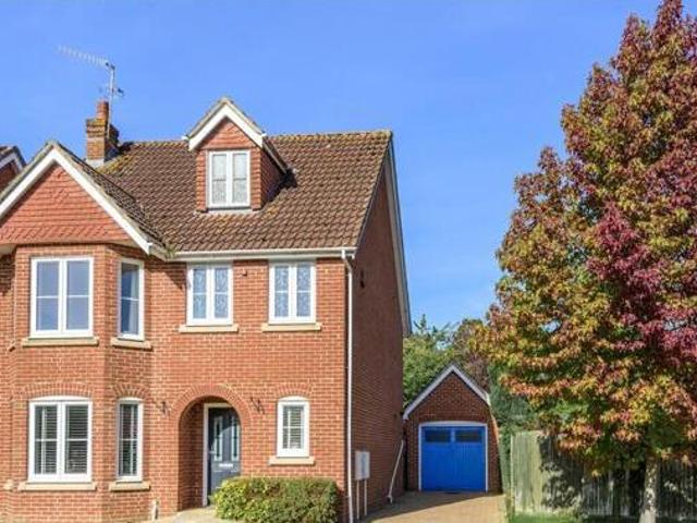 4 Bedroom Detached House For Sale In Alton, Hampshire