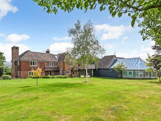 4 Bedroom Detached House For Sale In Ashford