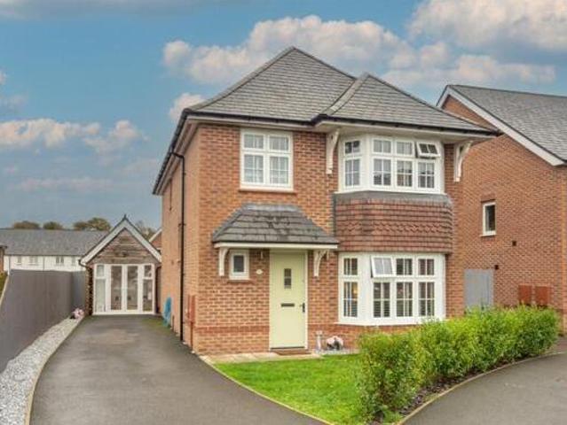 4 Bedroom Detached House For Sale In Bangor, Gwynedd