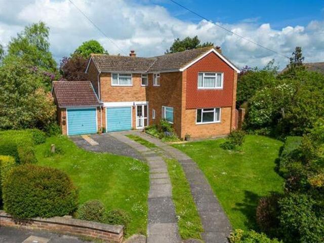 4 Bedroom Detached House For Sale In Bedgrove