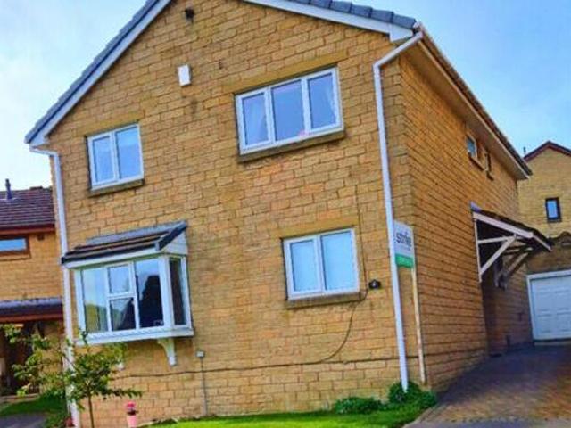 4 Bedroom Detached House For Sale In Bingley