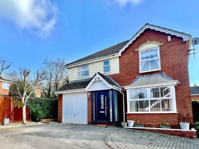 4 Bedroom Detached House For Sale In Broadlands, Bridgend Borough
