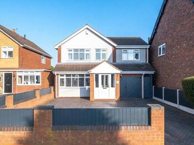 4 Bedroom Detached House For Sale In Burntwood