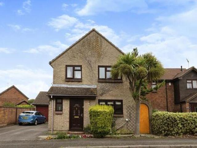 4 Bedroom Detached House For Sale In Gravesend, Kent