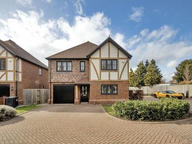 4 Bedroom Detached House For Sale In Gravesend, Kent