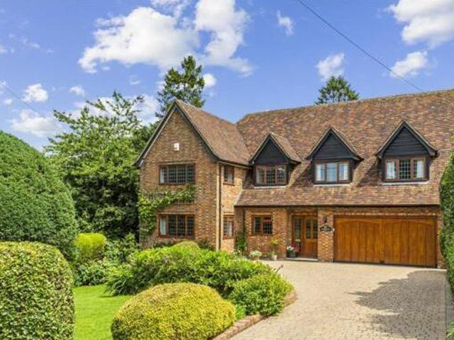 4 Bedroom Detached House For Sale In Great Missenden