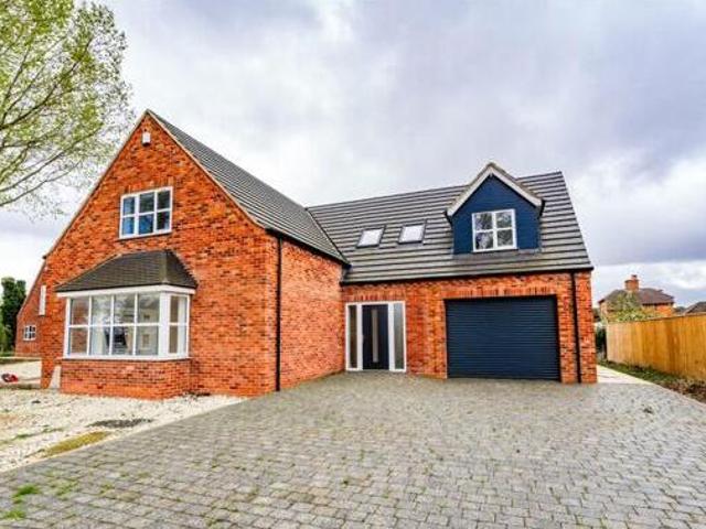 4 Bedroom Detached House For Sale In Grimsby, Lincolnshire