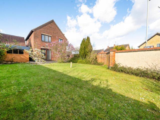 4 bedroom detached house for sale in Grindal Drive, Grange Park, Swindon, SN5