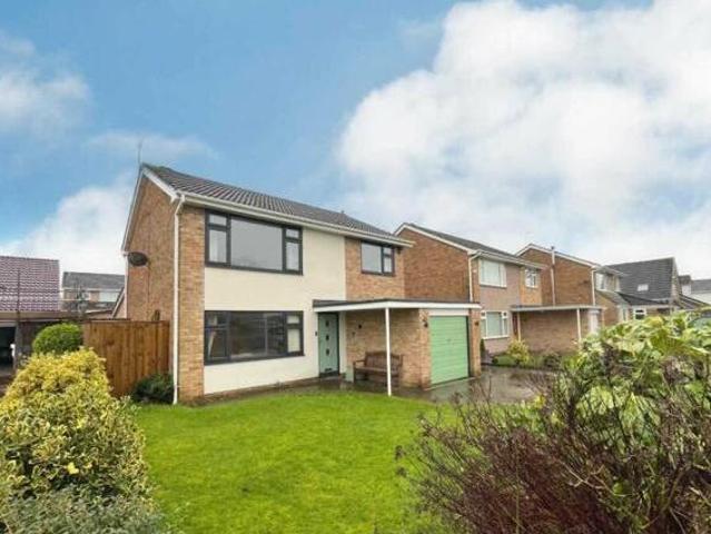 4 Bedroom Detached House For Sale In Guisborough, North Yorkshire
