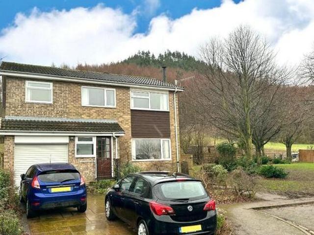 4 Bedroom Detached House For Sale In Guisborough, North Yorkshire