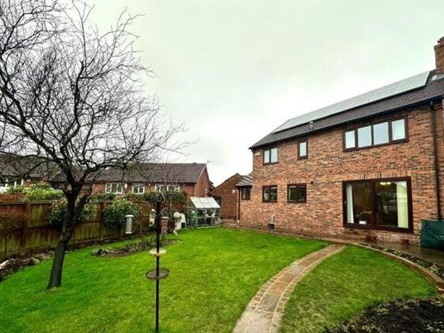 4 Bedroom Detached House For Sale In Guisborough, North Yorkshire