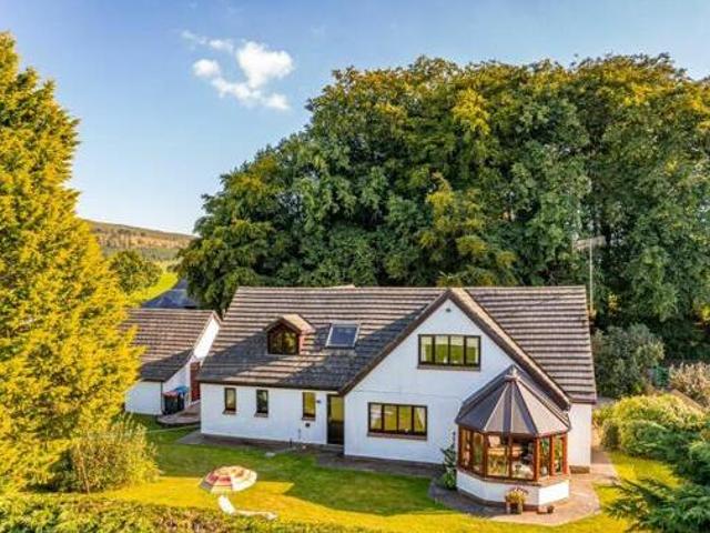 4 Bedroom Detached House For Sale In Dundoran View, Wamphray