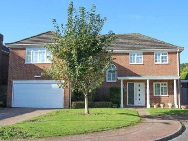 4 Bedroom Detached House For Sale In Eastbourne