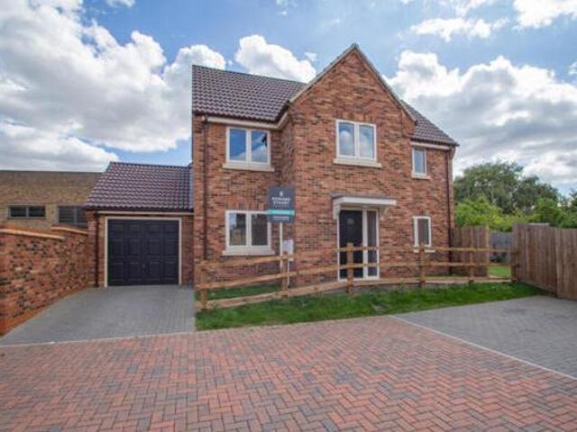4 Bedroom Detached House For Sale In Eye, Peterborough