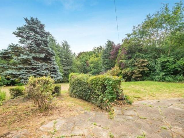 4 bedroom detached house for sale in Fieldhead Drive, Barwick in Elmet, Leeds, West Yorkshire, LS15