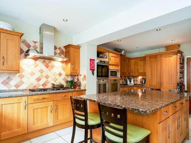4 Bedroom Detached House For Sale In Keston