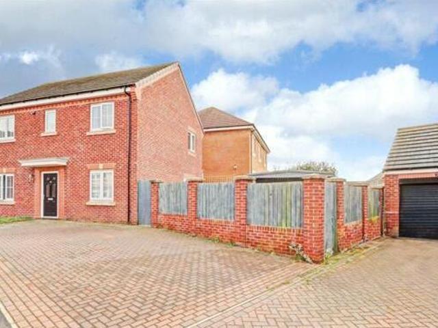 4 Bedroom Detached House For Sale In Houghton Le Spring, Tyne And Wear