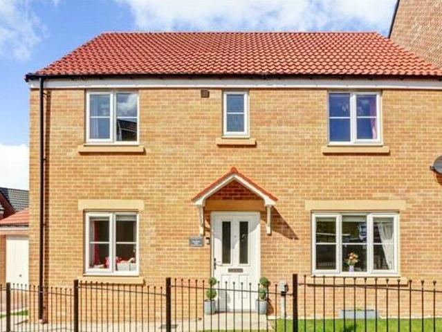 4 Bedroom Detached House For Sale In Houghton Le Spring, Tyne And Wear