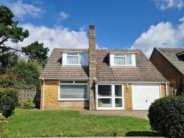 4 Bedroom Detached House For Sale In Havant, Hampshire