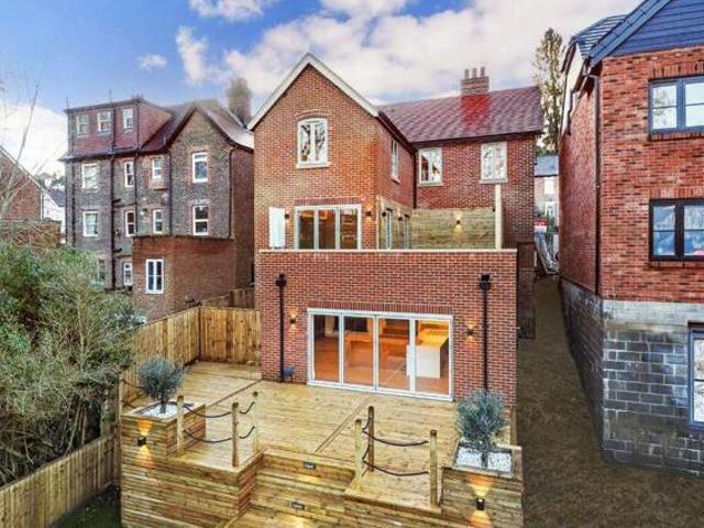 4 Bedroom Detached House For Sale In Haslemere