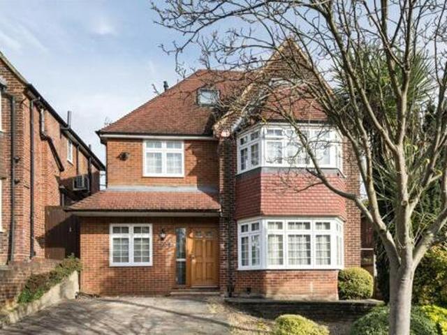 4 Bedroom Detached House For Sale In London