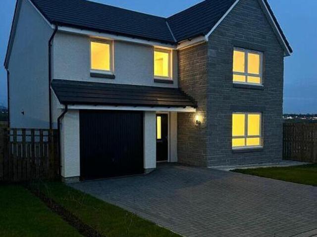 4 Bedroom Detached House For Sale In Livingston, West Lothian