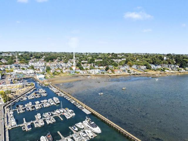 4 bedroom detached house for sale in Lilliput, Poole, BH14
