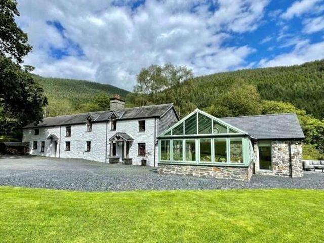 4 Bedroom Detached House For Sale In Machynlleth, Gwynedd