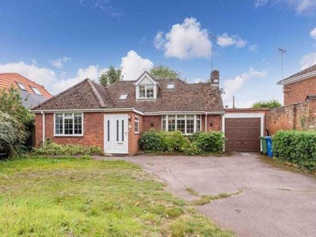 4 Bedroom Detached House For Sale In Maidenhead