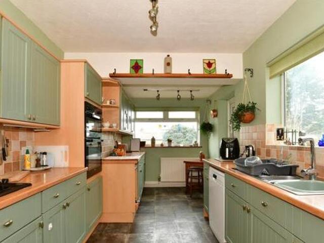 4 Bedroom Detached House For Sale In Margate