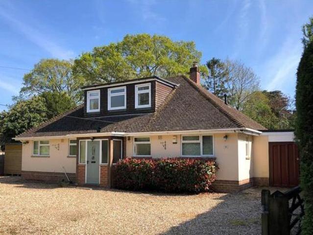 4 Bedroom Detached House For Sale In New Milton, Hampshire