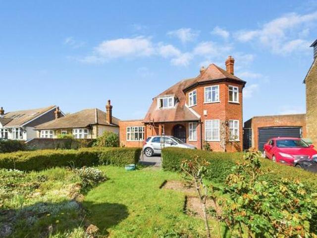 4 Bedroom Detached House For Sale In Sittingbourne, Kent