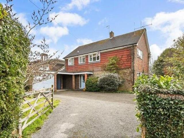 4 Bedroom Detached House For Sale In Petersfield