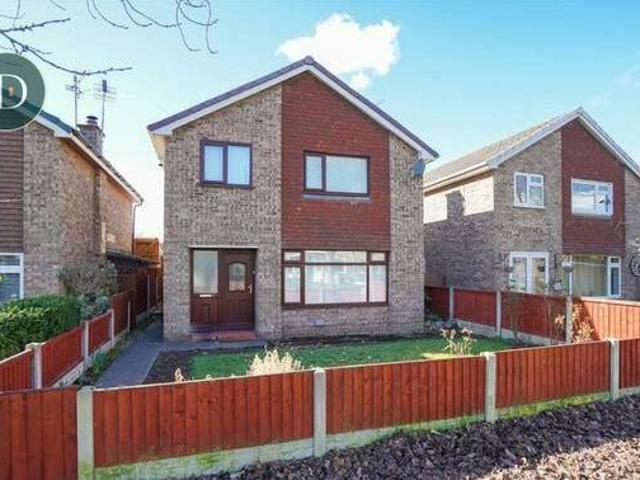 4 bedroom detached house for sale in Pennine Walk Little Sutton Ellesmere Port CH66