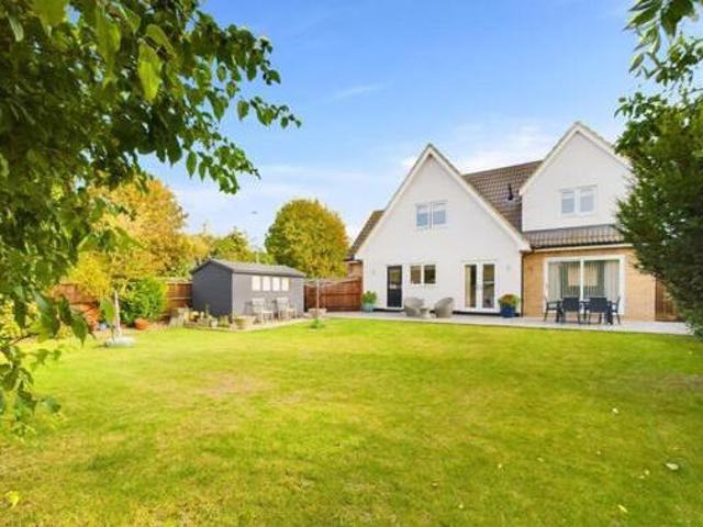 4 Bedroom Detached House For Sale In Royston, Cambridgeshire