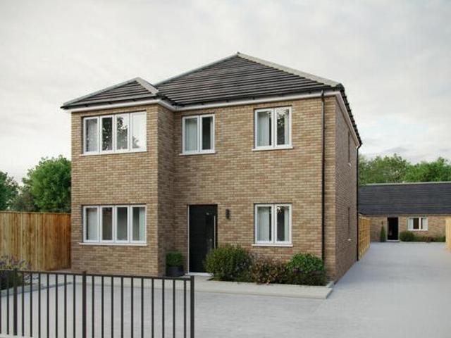 4 Bedroom Detached House For Sale In Rayleigh