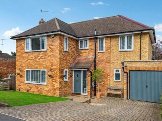 4 Bedroom Detached House For Sale In Rickmansworth