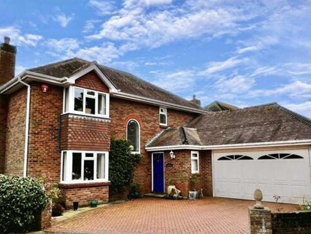 4 Bedroom Detached House For Sale In Ringwood