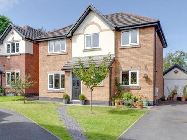 4 Bedroom Detached House For Sale In Wigan, Lancashire