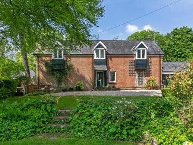 4 Bedroom Detached House For Sale In Winchester