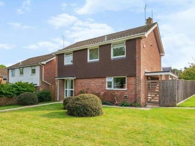 4 Bedroom Detached House For Sale In Winchester